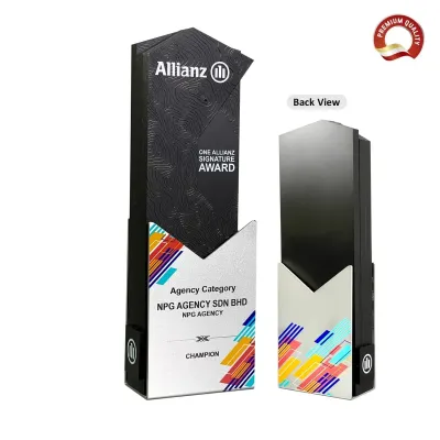 Square Honor Black Acrylic Award 1001