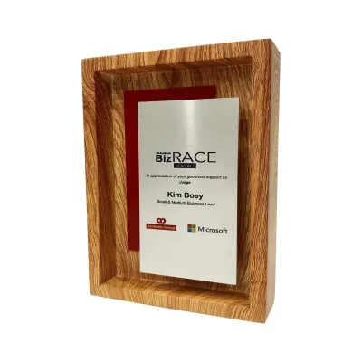 Wooden Plaque 1045