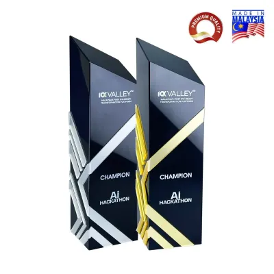 Square Honor Black Acrylic Award (GOLD / SILVER) 1100