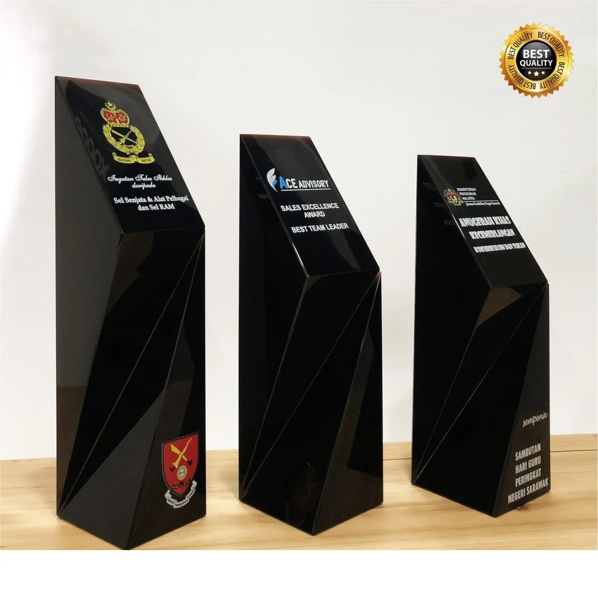 Exclusive Black Crystal Plaque 3110
