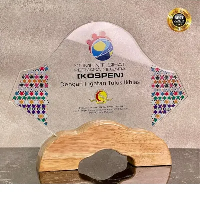 Exclusive Wooden Crystal Plaque 3123