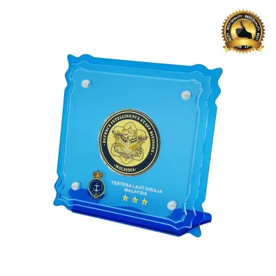 Medal with Acrylic Plaque 5038