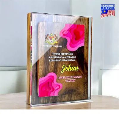 Innovative Design Acrylic Plaque 5236
