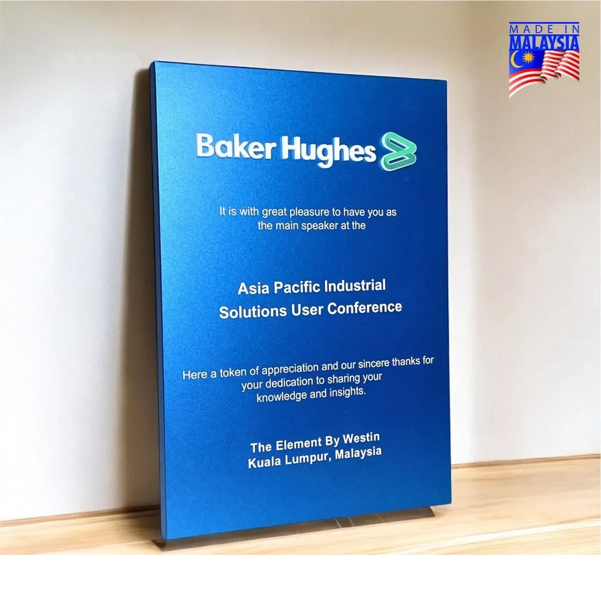 Innovative Design Acrylic Plaque 5252