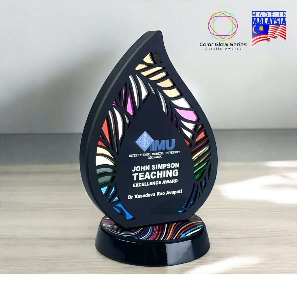 Square Honor Black Acrylic Award 5258
