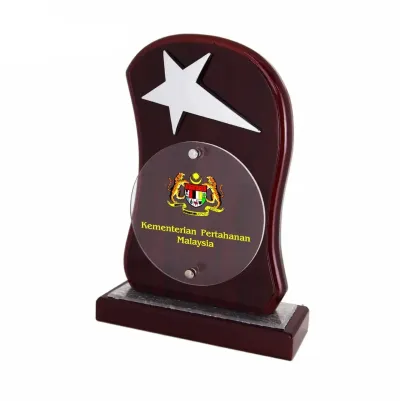 Wooden Plaque with Star 7124