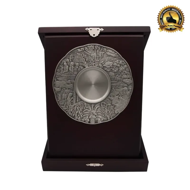 Wooden Box with Maju Motif Pewter Plate P-7615 pewter awards & gifts product image
