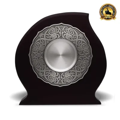 Wooden Plaque with Traditional Motion Pewter Tray P-7605