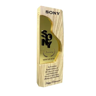 New Creative Design Wooden Plaque 7534