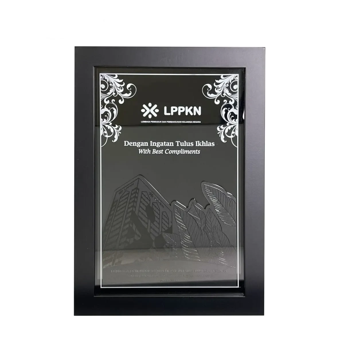 New Creative Design Wooden Plaque 7543