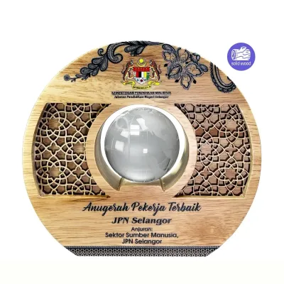 New Creative Design Wooden Plaque 7565