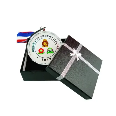 Crystal Hanging Medal with Gift Box 8177
