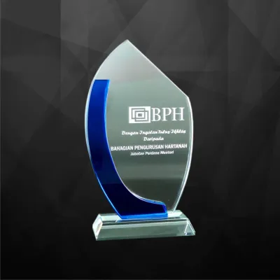 Exclusive Crystal Plaques 9026