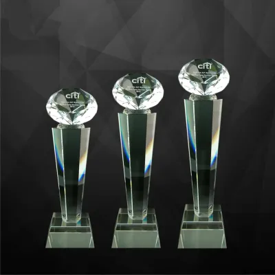 Exclusive Crystal Cube Trophy 9095