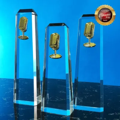 Crystal Plaques & Trophy 9361
