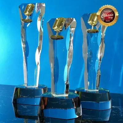 Crystal Plaques & Trophy 9364
