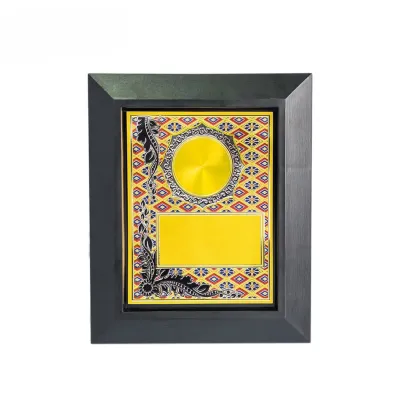 Plastic Plaque with Gold Sticker EP633
