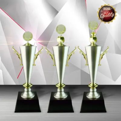 Exclusive White Silver Trophy WS6072