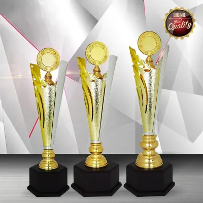 Exclusive White Silver Trophy WS6163